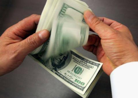 Dólar dispara e lidera ranking das aplicações