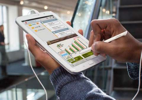 Samsung vai lançar tablets cada vez maiores em 2014