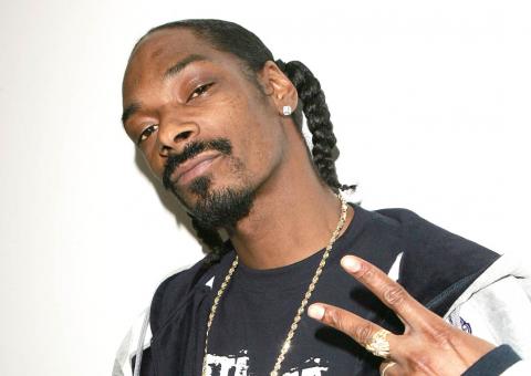 Ouça a nova música de Snoop Dogg em parceria com Rita Ora