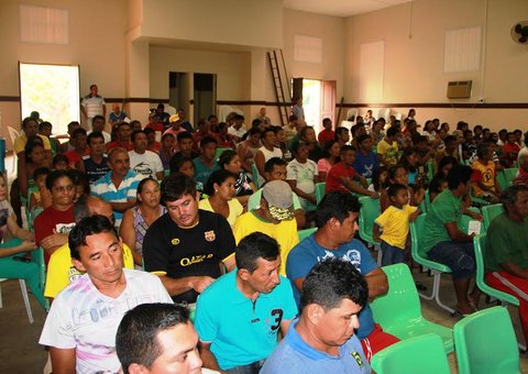  Amazonas anuncia ações de regularização das relações de trabalho de piaçabeiros 