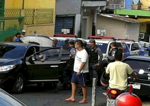  Soldado é preso embriagado em carro do CMA