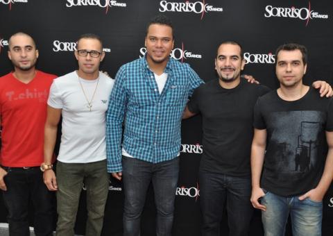 Sorriso Maroto lança lyric video de "Mais Fácil"