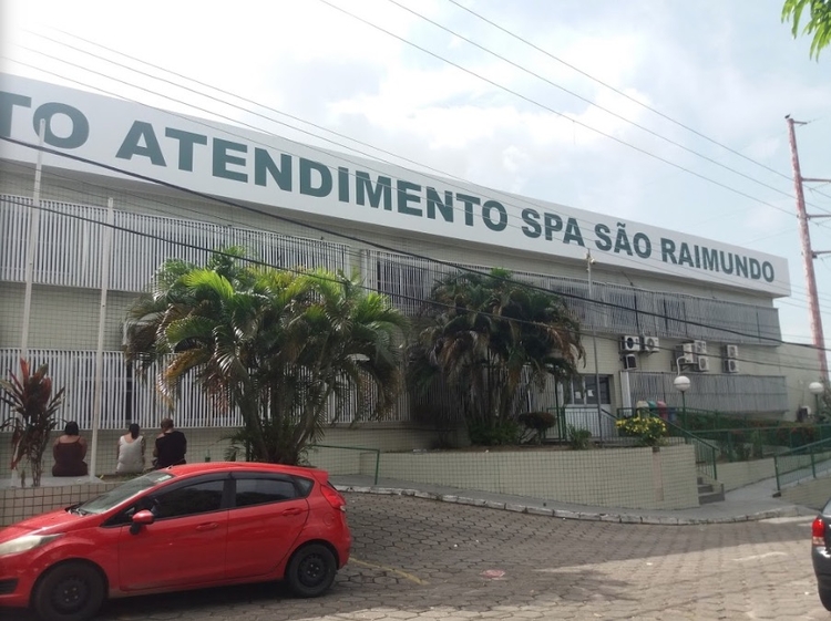 Intubada, enfermeira espera há uma semana por leito em UTI de Manaus