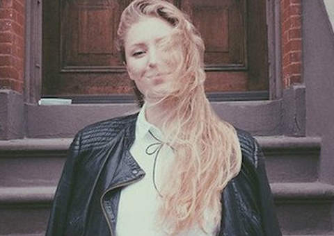 Americana usa a mesma roupa para trabalhar há 3 anos