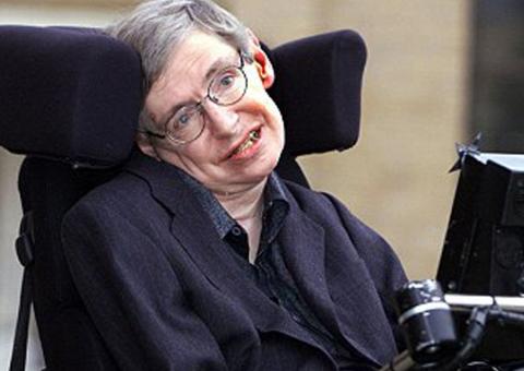  Stephen Hawking revela as provações e vitórias de sua vida em filme
