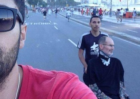 Boato de que Steve Jobs estaria vivo e no Brasil movimenta as redes sociais nesta quinta