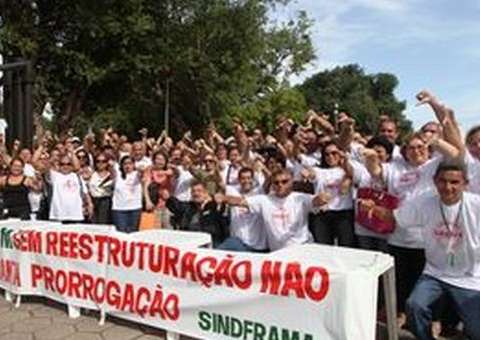 Greve de servidores da Suframa faz deputado pedir apoio federal