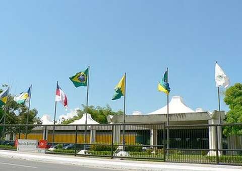 Suframa sofre injustiça do governo federal, diz deputado