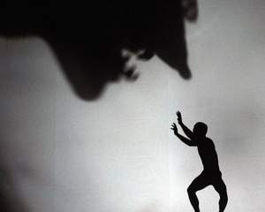 O mundo das sombras a um click