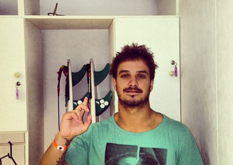 Famosos lamentam morte de surfista baleado por PM