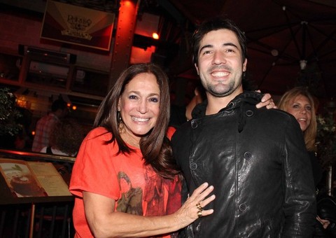 Susana vieira e Sandro Pedroso reatam namoro