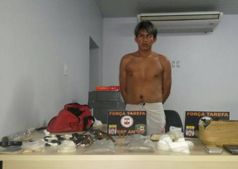 Guarda-roupa e escada eram esconderijos de drogas