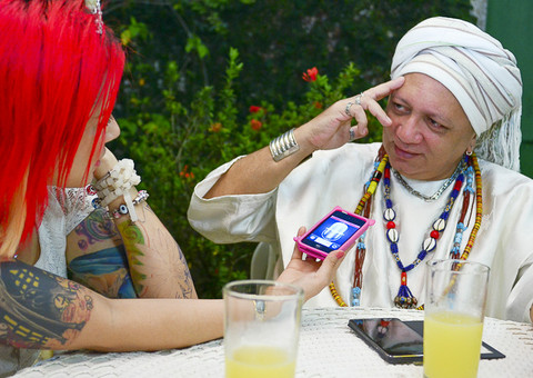 Vivi entrevista Pai Alberto Jorge: "Ninguém nasce odiando, você aprende a odiar"