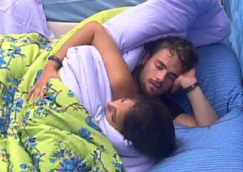BBB 15: Talita e Rafael assumem que transam na casa