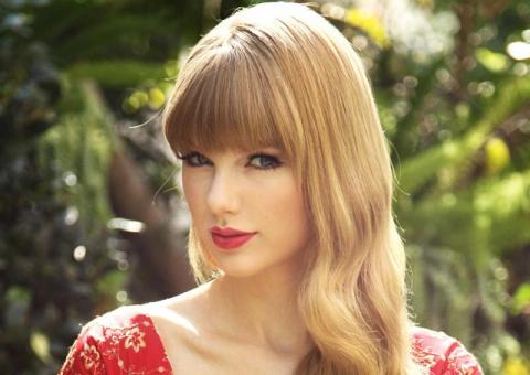 Taylor Swift alcança o topo nas paradas