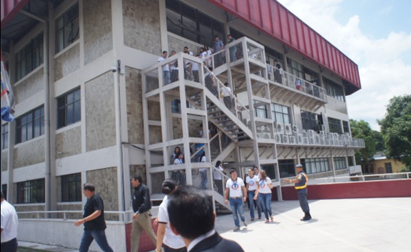 TCE faz evacuação de mais de 700 servidores