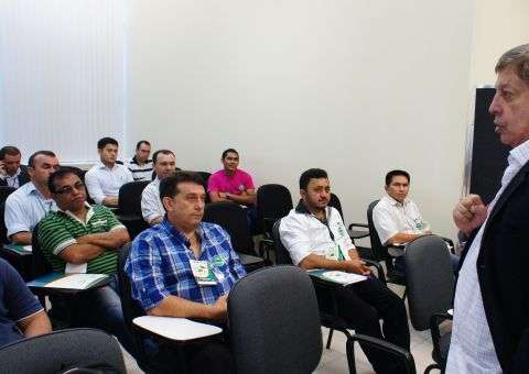 TCE-AM faz encontro com prefeitos do Amazonas