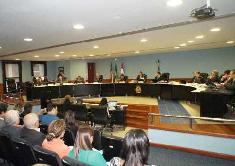 Prefeituras multadas em R$ 70 milhões