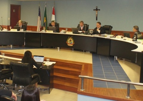 Presidente da Câmara de Codajás é multado e terá que devolver R$ 24 mil