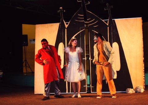 Sesc oferece curso da técnica viewpoints