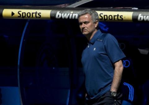 Mourinho diz que acertará sua transferência para o Chelsea nesta semana