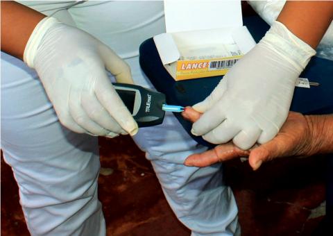 Secretaria de Saúde realiza testes rápidos de sífilis