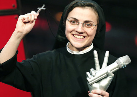 Freira que ganhou The Voice italiano lança álbum para evangelizar público