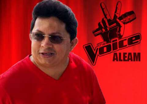 Sínesio canta Carimbó na Assembleia