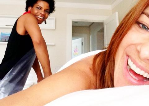  Ticiane Pinheiro faz drenagem linfática para usar roupas curtas