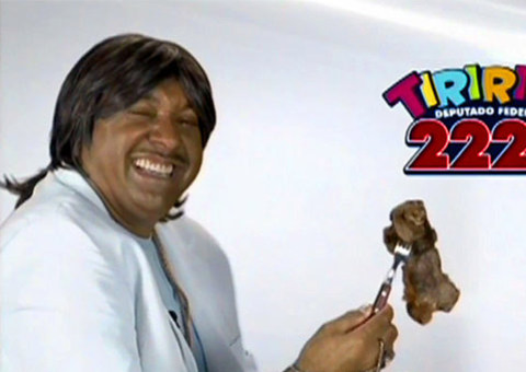 Tiririca é condenado por usar música de Roberto Carlos em sua campanha