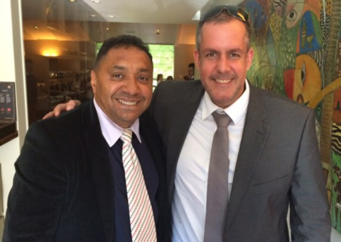 Tiririca assina com a Band e é novo integrante do "Pânico"