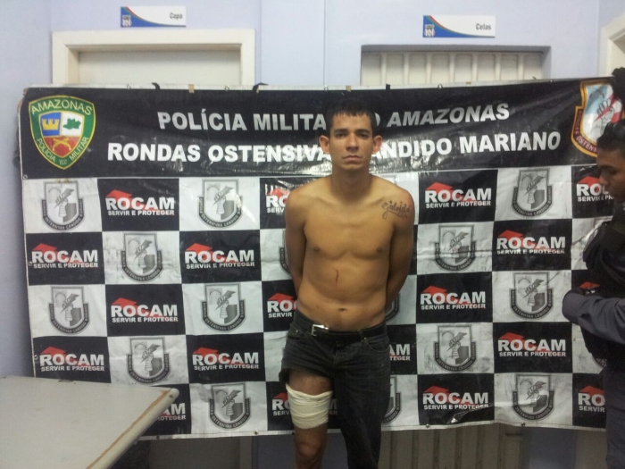 Suspeito de assaltar drogaria troca tiro com a polícia e é alvejado