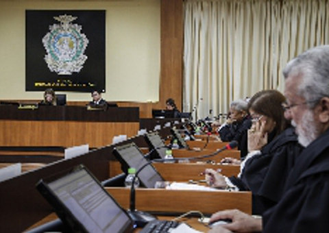  Tjam nega recondução de servidora temporária demitida