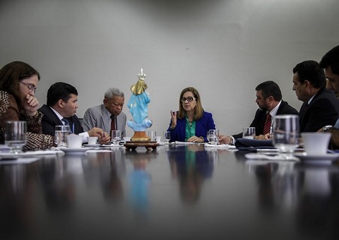 Cúpula da segurança e TJAM firmam união no combate à criminalidade