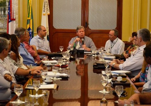 Sem dinheiro federal, PMM reduz compras em 20% para custear obras