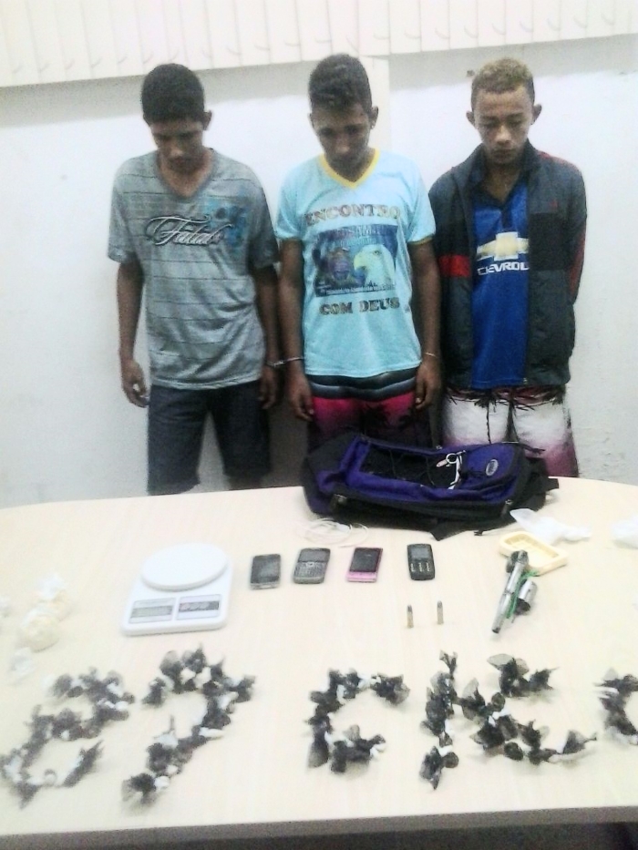 Três homens são presos por policiais da 27ª CICOM com droga