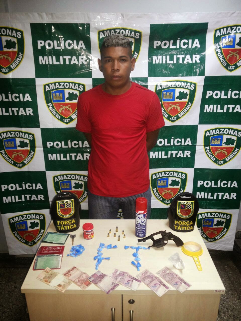 No São José I, homem é preso por tráfico de drogas