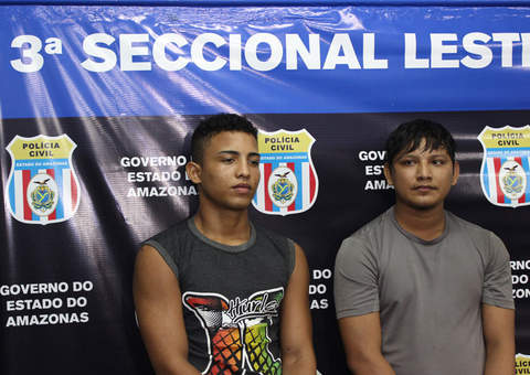 Dupla suspeita de assaltos a micro-ônibus são presos pela polícia