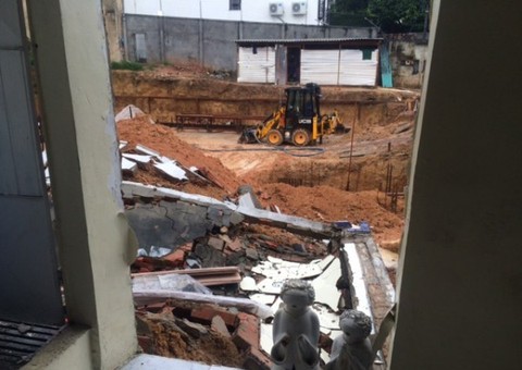 Defesa Civil embarga obra onde muro desabou
