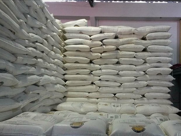 Sefaz apreende 100 toneladas de trigo e lacra depósito irregular 