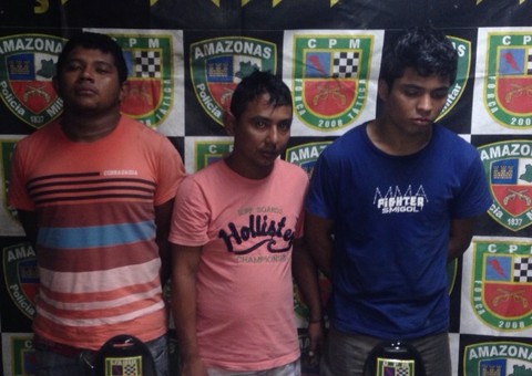 No Zumbi 2, três homens são presos por tráfico de entorpecente