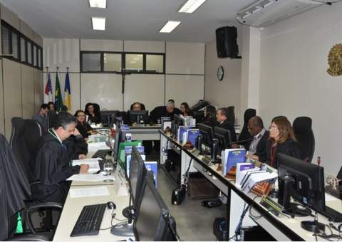 TRT declara ilegal greve dos rodoviários e dá multa de R$ 300 mil