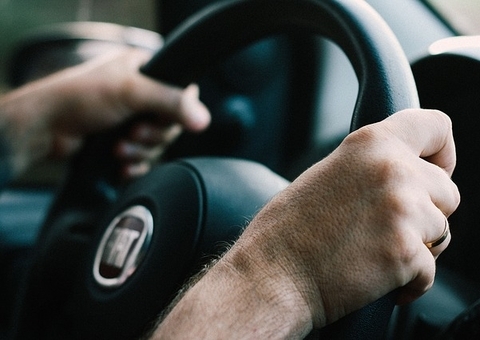 Motoristas de app devem atender apenas serviço essencial em Manaus