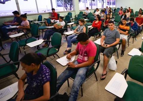 Mais de 84 mil pessoas realizam vestibular da UEA neste fim de semana