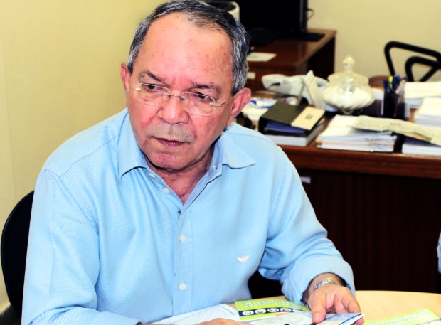 Prestação de contas da Prefeitura de Manaus é entregue ao TCE