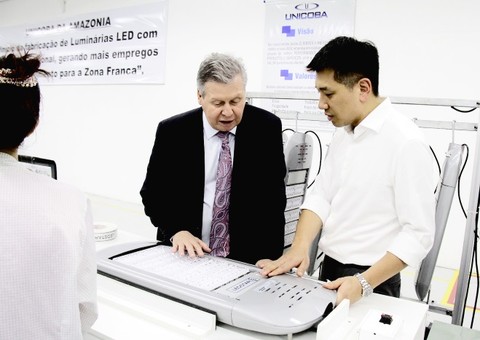 Prefeito garante: "Iluminação de Manaus será toda em Led"