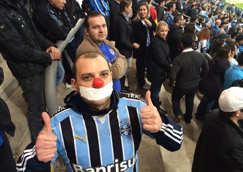 Torcedores mostram educação após punição