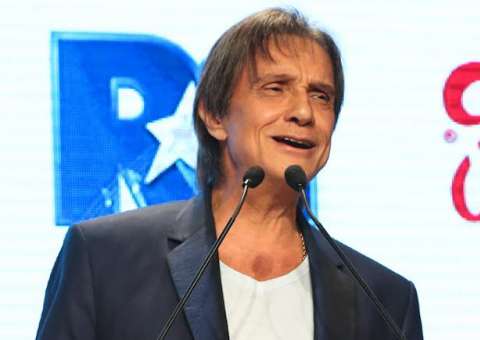 Roberto Carlos diz que deixou de ser vegetariano e faz comercial para marca de carnes