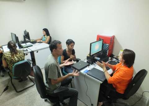 Inauguradas duas centrais de intérpretes de Libras