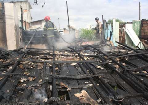 Incêndio sem vítimas no Bairro Agostinho